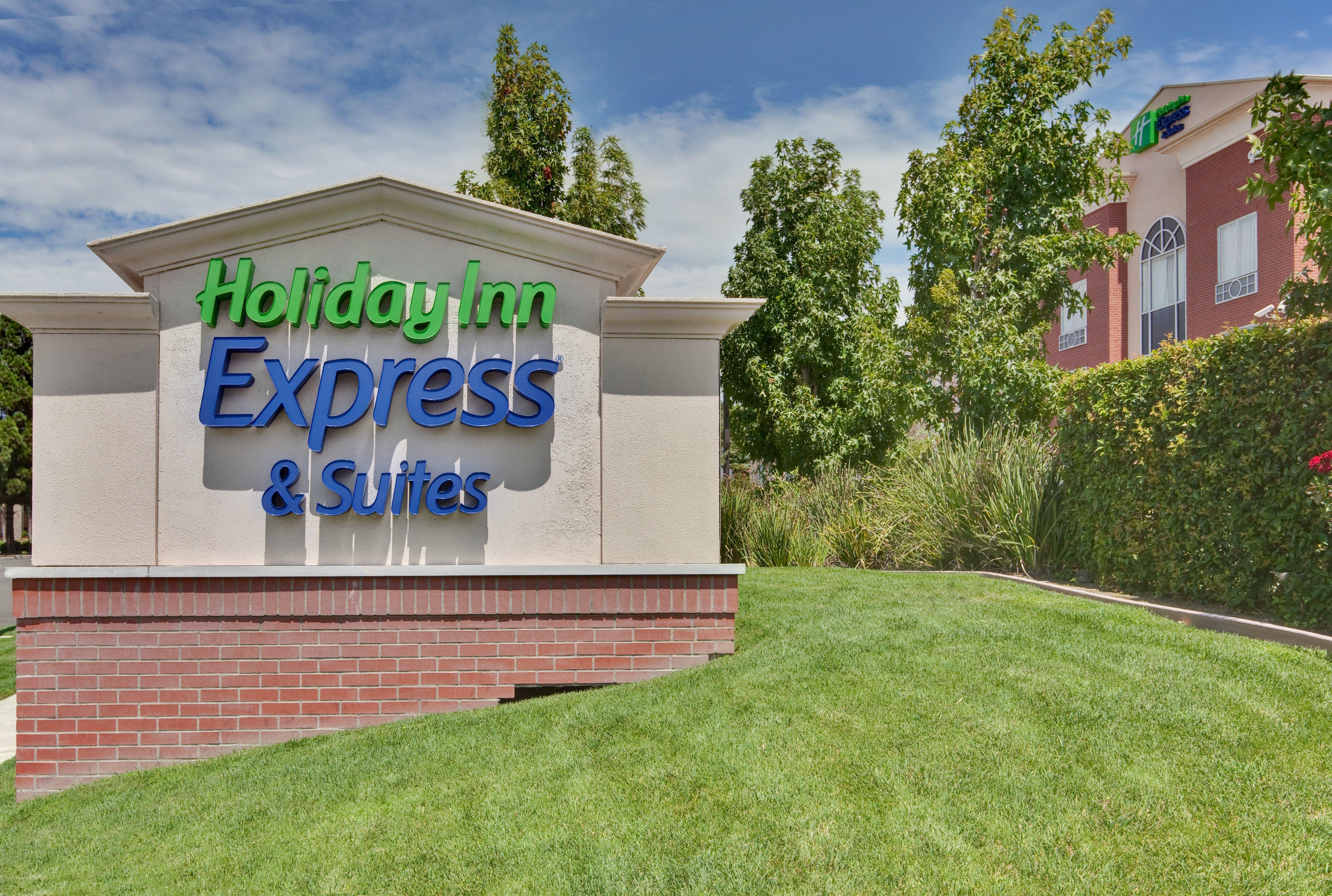 Holiday Inn Express Hotel & Suites Ontario Airport-Mills Mall, An Ihg Hotel Rancho Cucamonga Ngoại thất bức ảnh